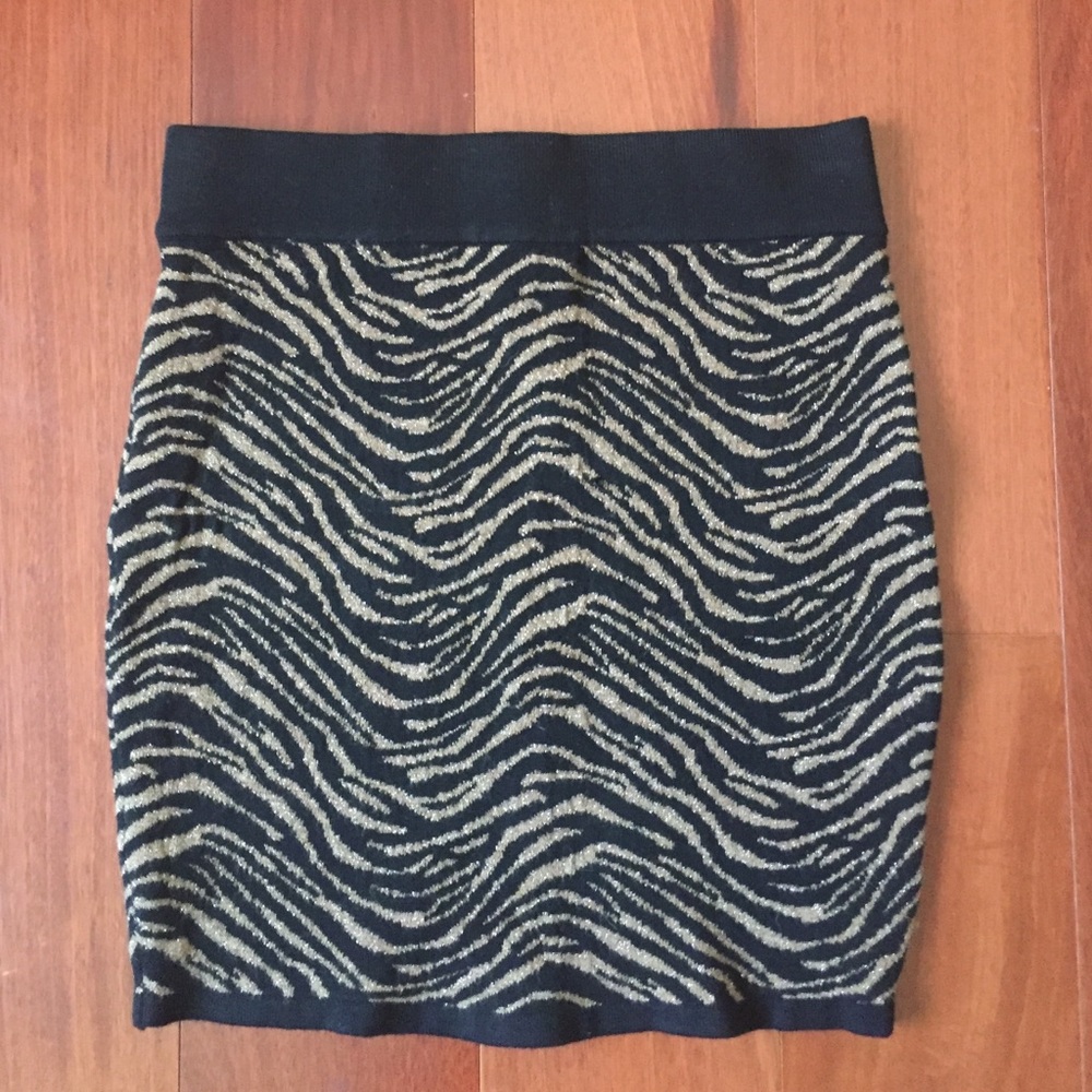 Vintage Forever 21 BodyCon animal print stretch mini skirt